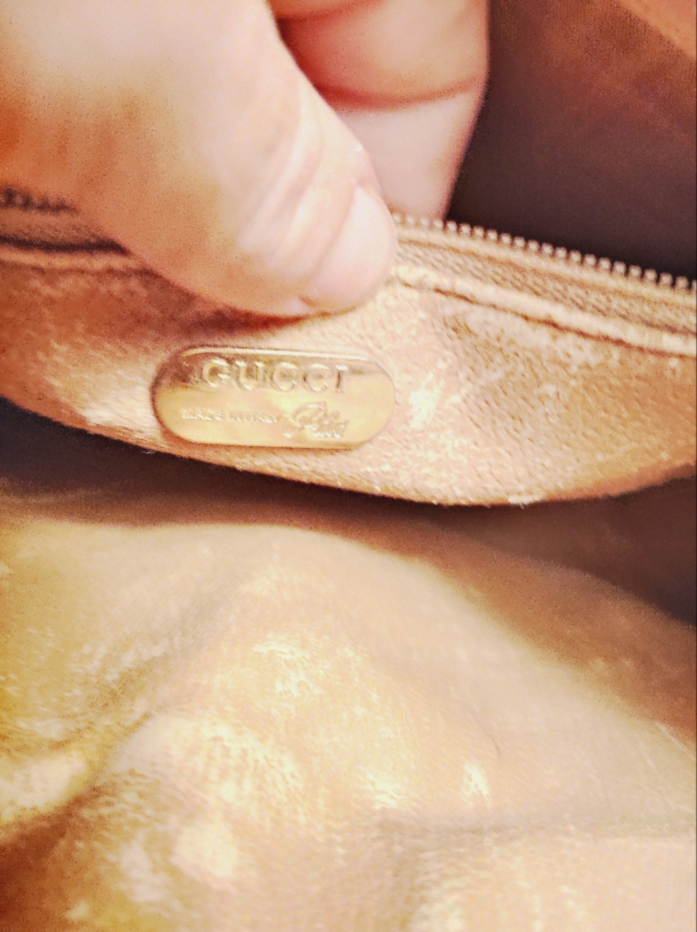 Gucci plus Tan Beige Monogram Crossbody Bag with Brown Trim - Picture 6 of 8